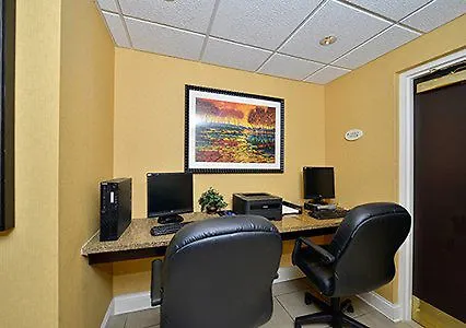Quality Inn & Suites St Charles -West Chicago 