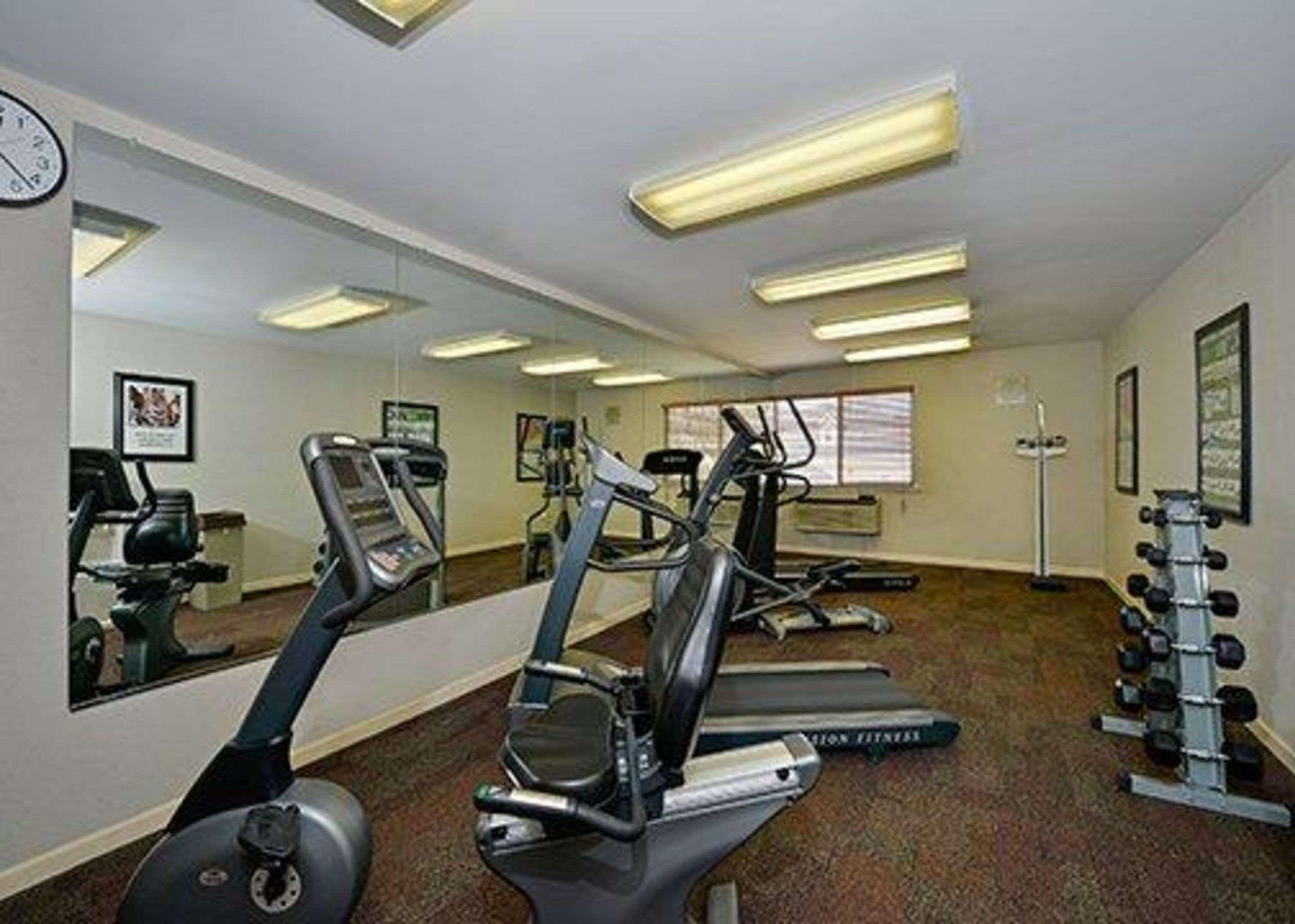 Quality & St Charles -west Chicago Hotel Saint Charles