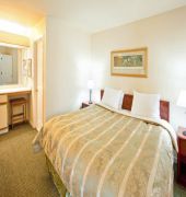 Quality & St Charles -west Chicago 2* Saint Charles